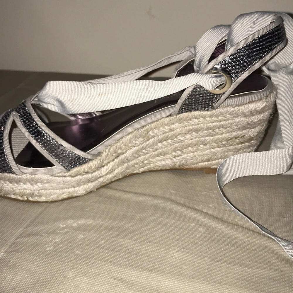 Shoes - Picture 2 of 2